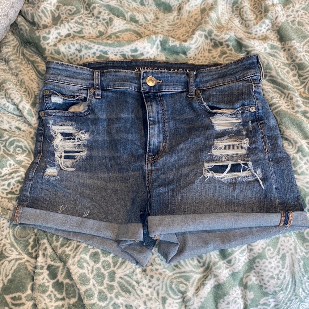 AEO hi-rise shortie